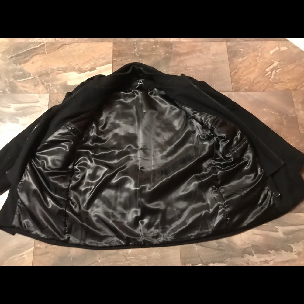 Stylish Man’s Jacket - image 6